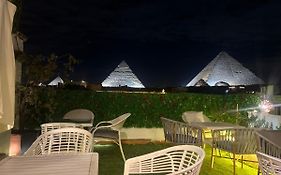 Pyramids Top Inn